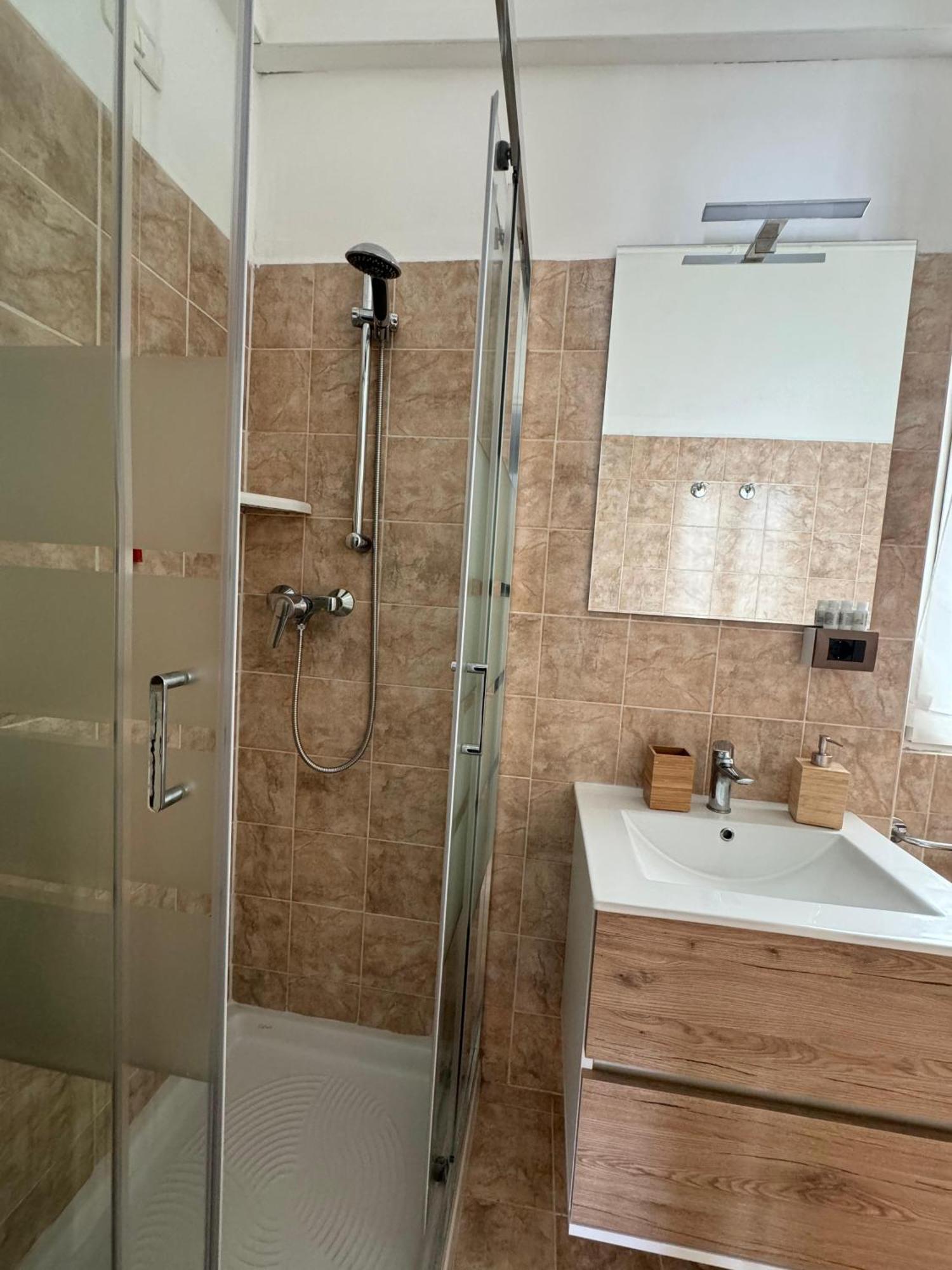 La Casa Di Tom - Homy Milano Apartment Ngoại thất bức ảnh